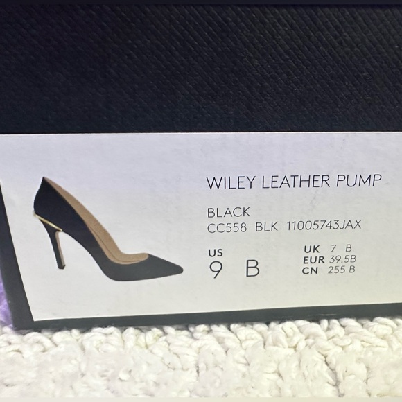 Coach Wiley Leather Pumps - Picture 5 of 5